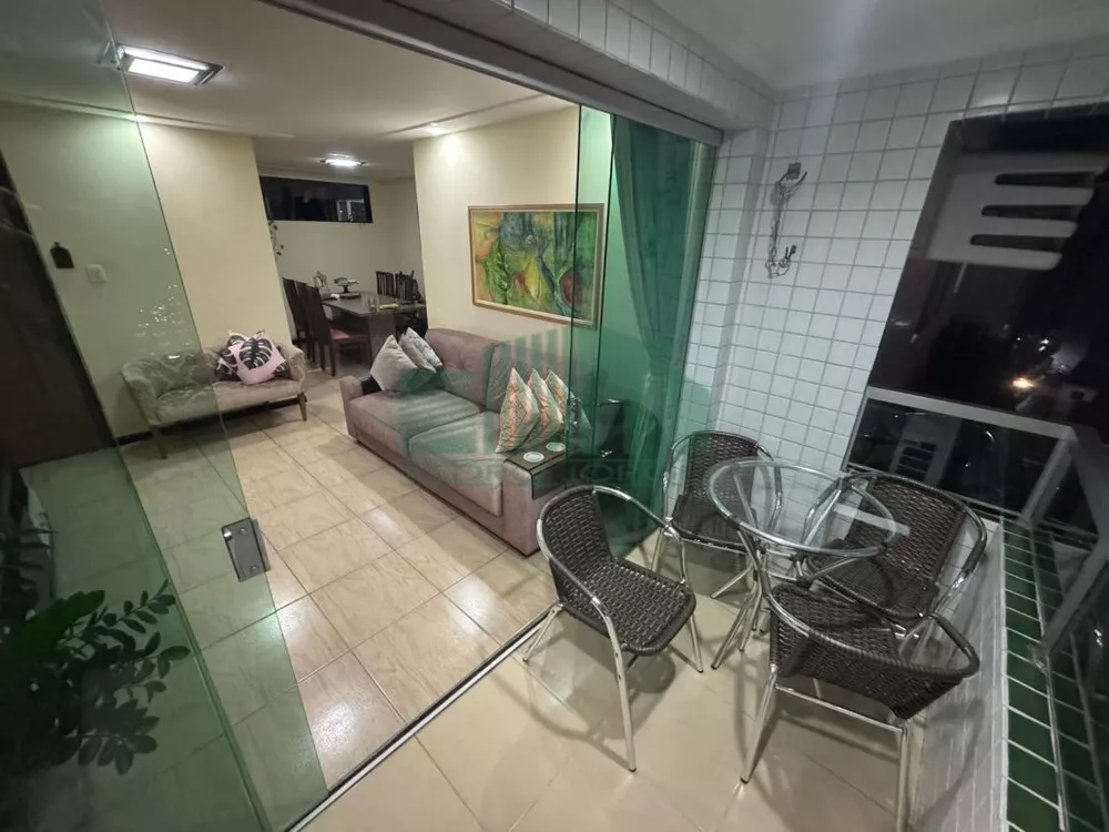 Apartamento à venda com 3 quartos, 107m² - Foto 1