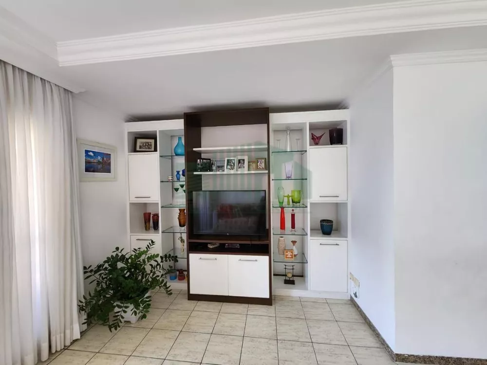 Apartamento à venda com 3 quartos, 107m² - Foto 4