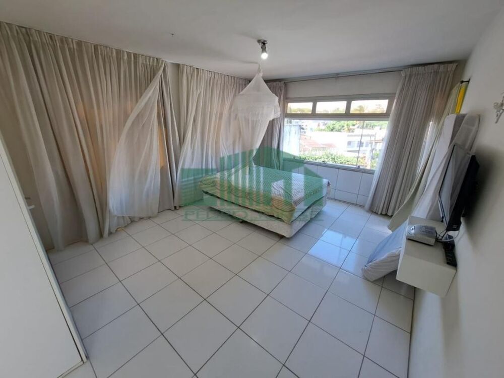 Casa à venda com 4 quartos, 257m² - Foto 3
