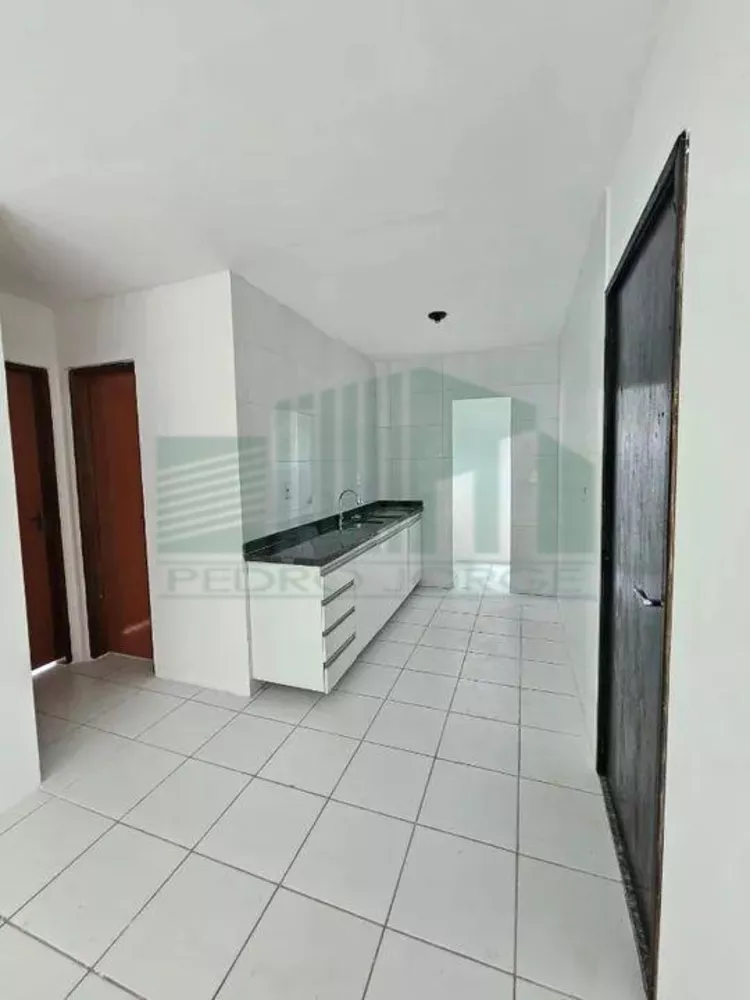 Apartamento à venda com 2 quartos, 45m² - Foto 3