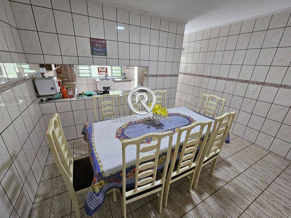 Sobrado, 3 quartos, 272 m² - Foto 3