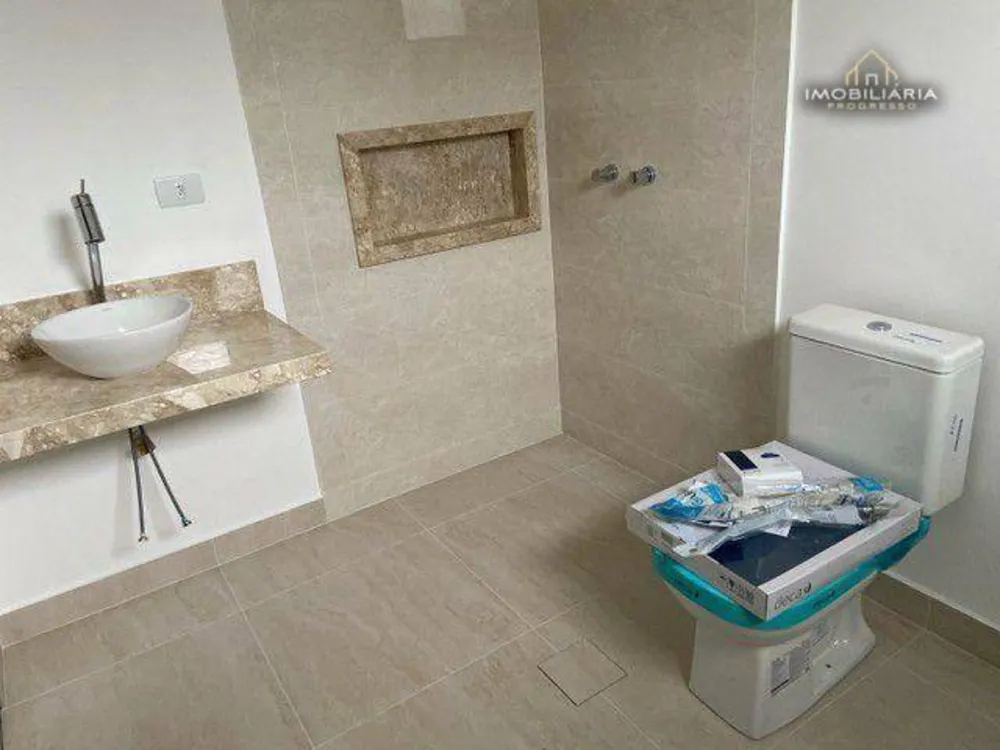 Sobrado, 5 quartos, 270 m² - Foto 3