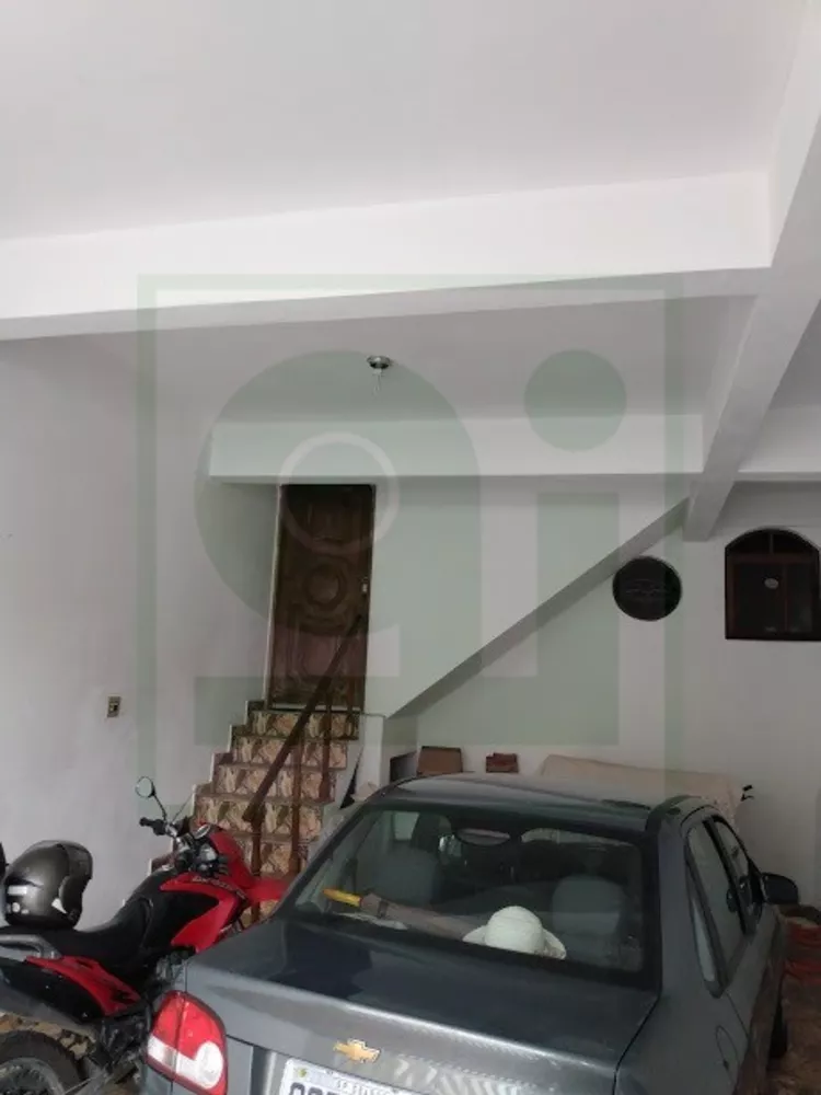 Casa à venda com 2 quartos, 218m² - Foto 2