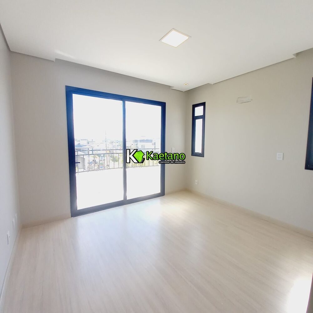 Casa, 3 quartos, 217 m² - Foto 1