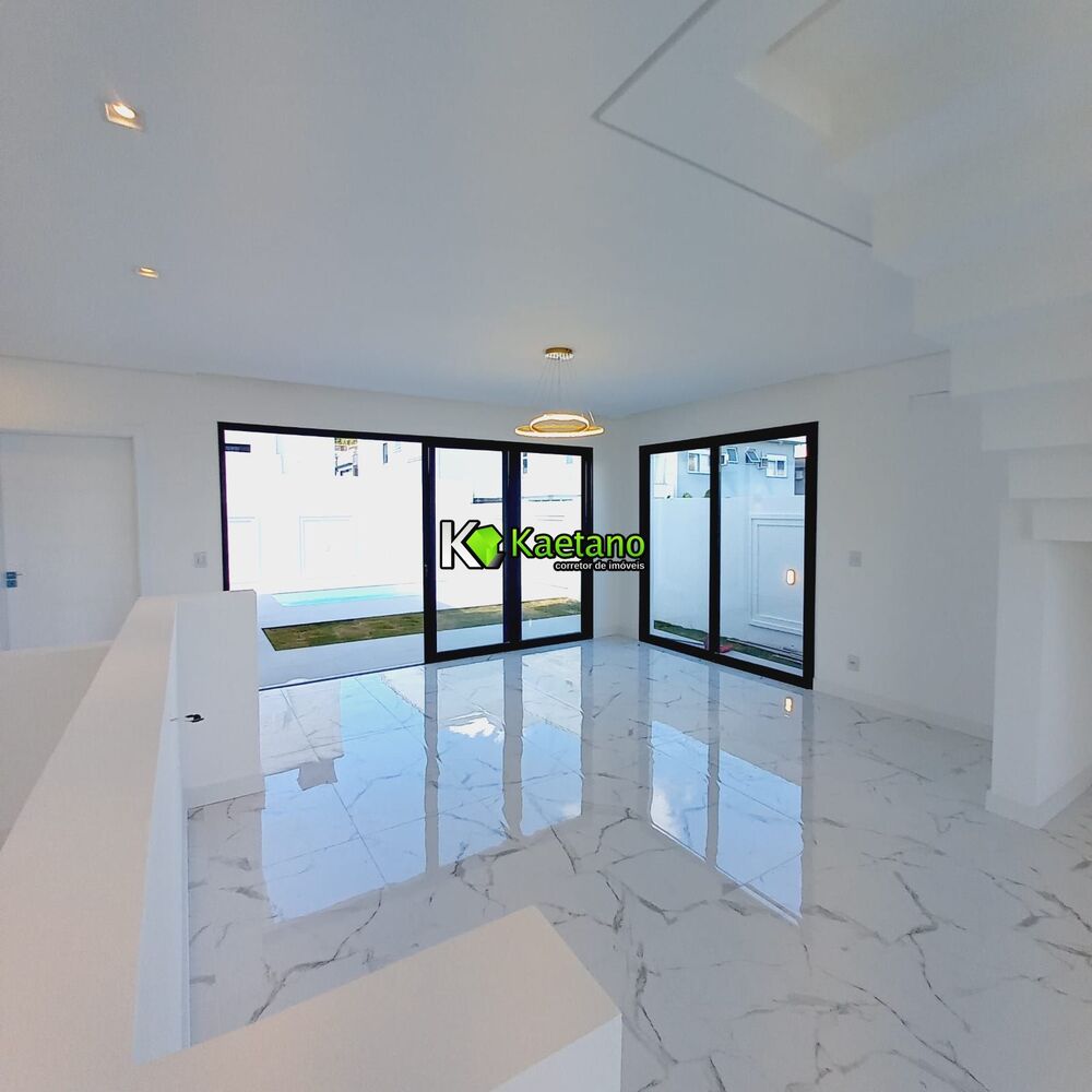 Casa, 3 quartos, 217 m² - Foto 3