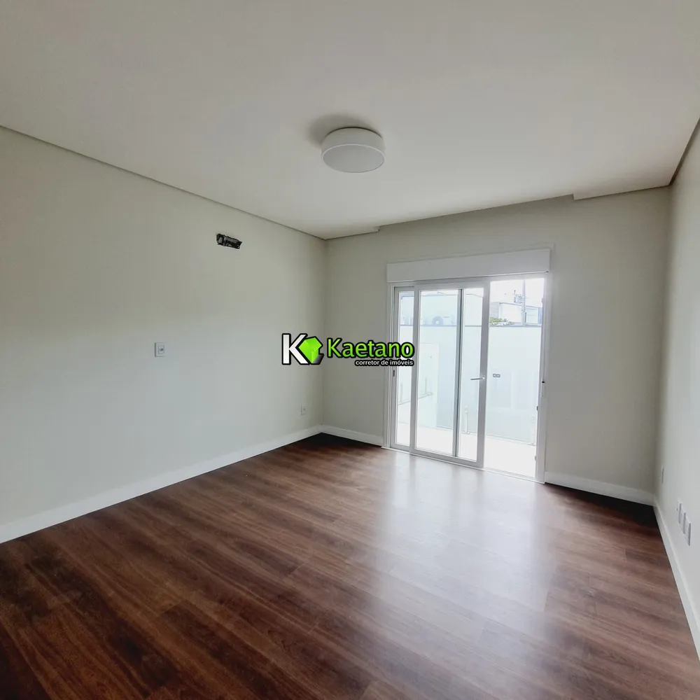 Casa, 3 quartos, 215 m² - Foto 9