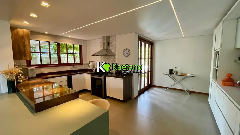 Casa, 4 quartos, 329 m² - Foto 1