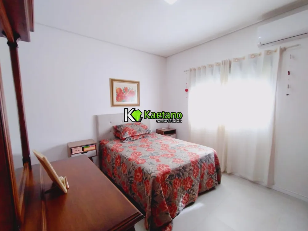 Casa, 3 quartos, 132 m² - Foto 2