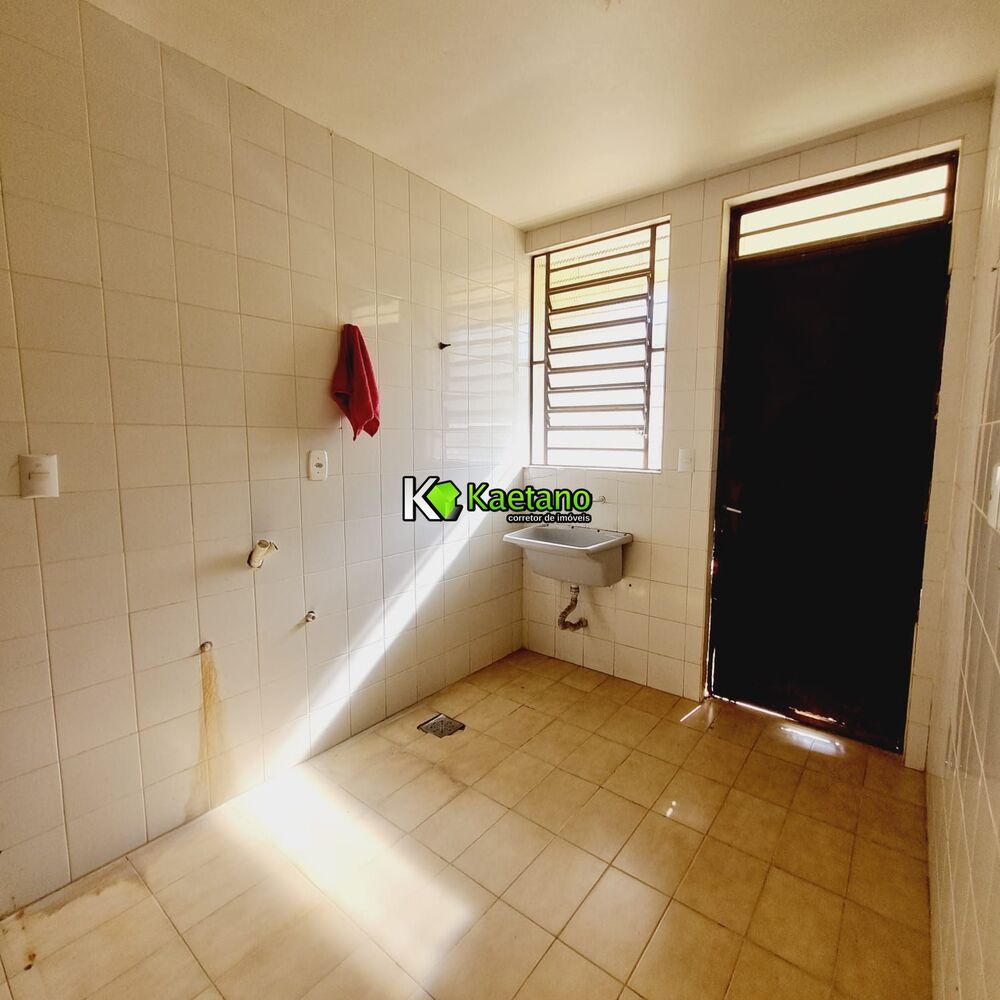 Casa, 6 quartos, 388 m² - Foto 2