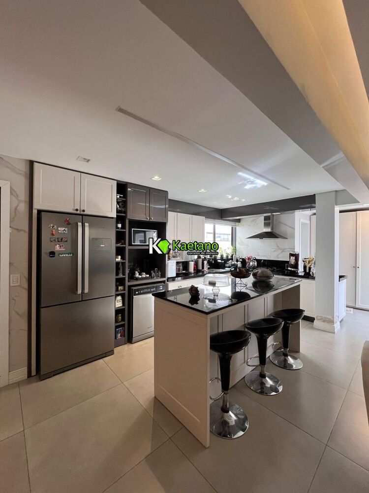 Apartamento, 3 quartos, 235 m² - Foto 4