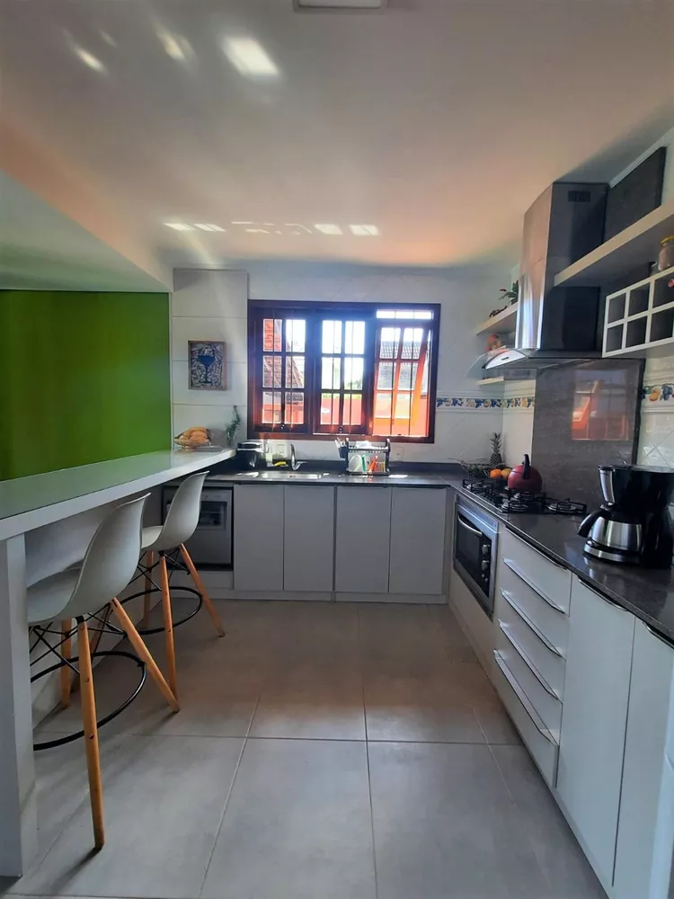 Casa, 4 quartos, 198 m² - Foto 9