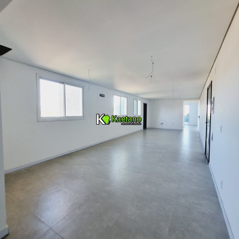 Apartamento à venda com 3 quartos, 220m² - Foto 3