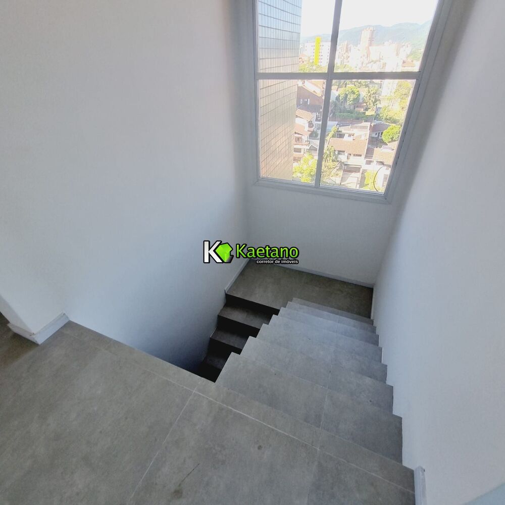 Apartamento à venda com 3 quartos, 220m² - Foto 9
