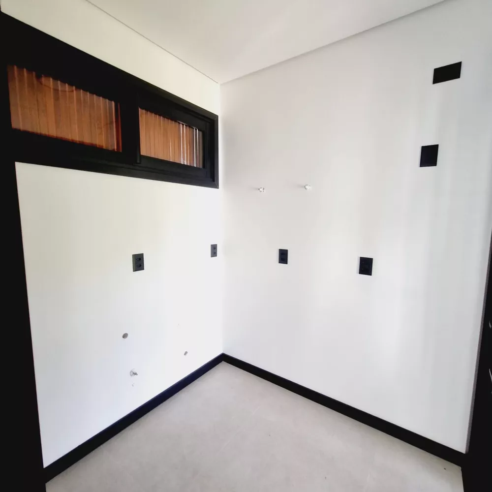 Casa, 3 quartos, 195 m² - Foto 1