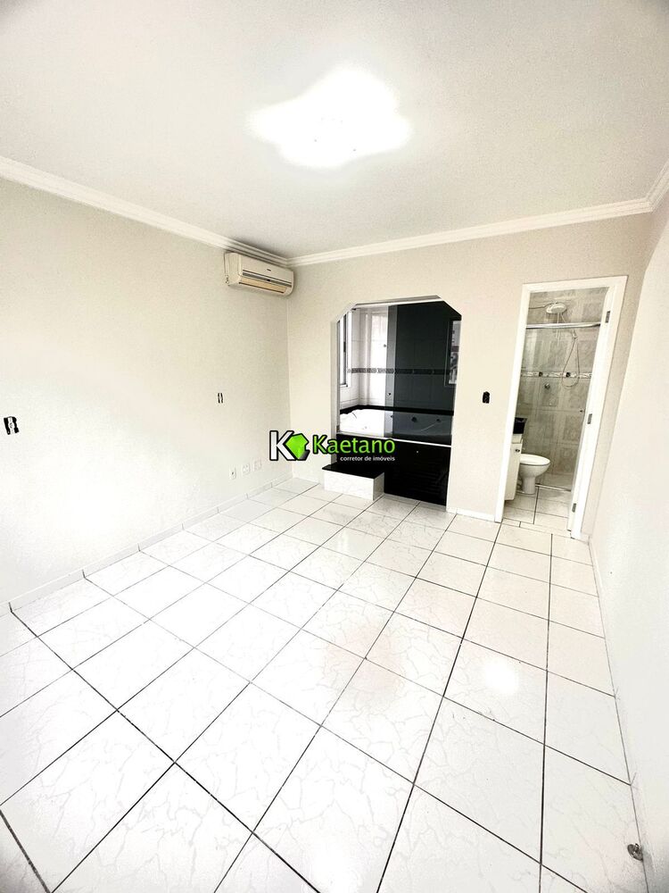 Apartamento, 3 quartos, 121 m² - Foto 1
