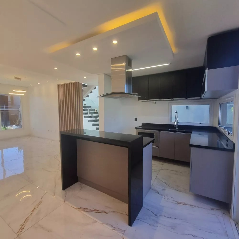 Casa, 3 quartos, 190 m² - Foto 1