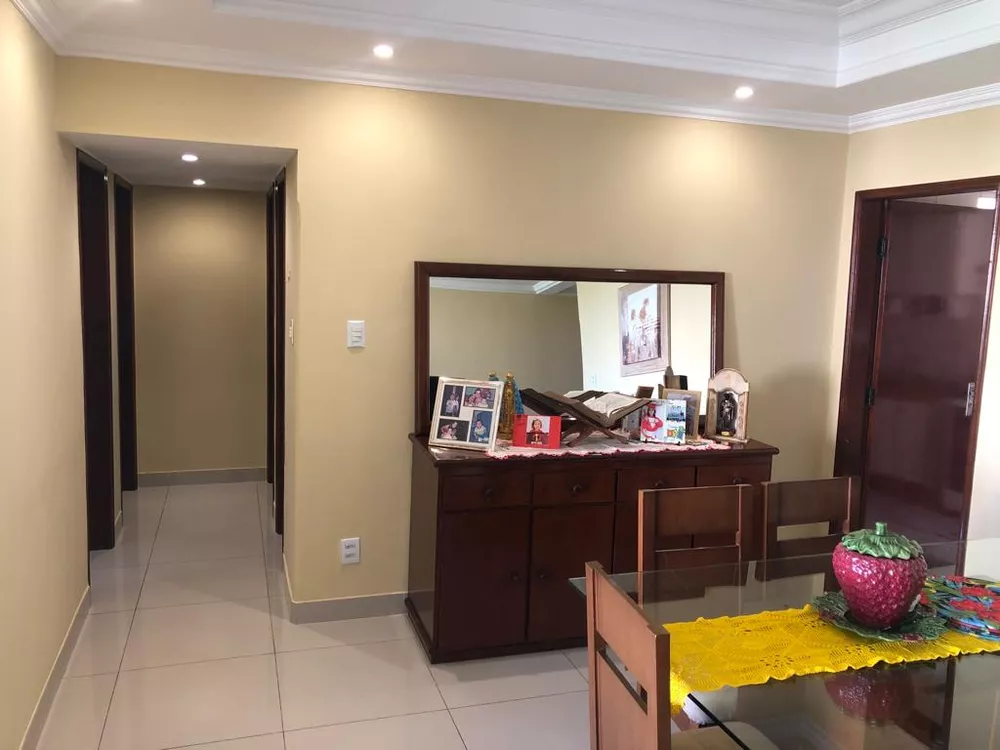 Apartamento à venda com 3 quartos, 131m² - Foto 2