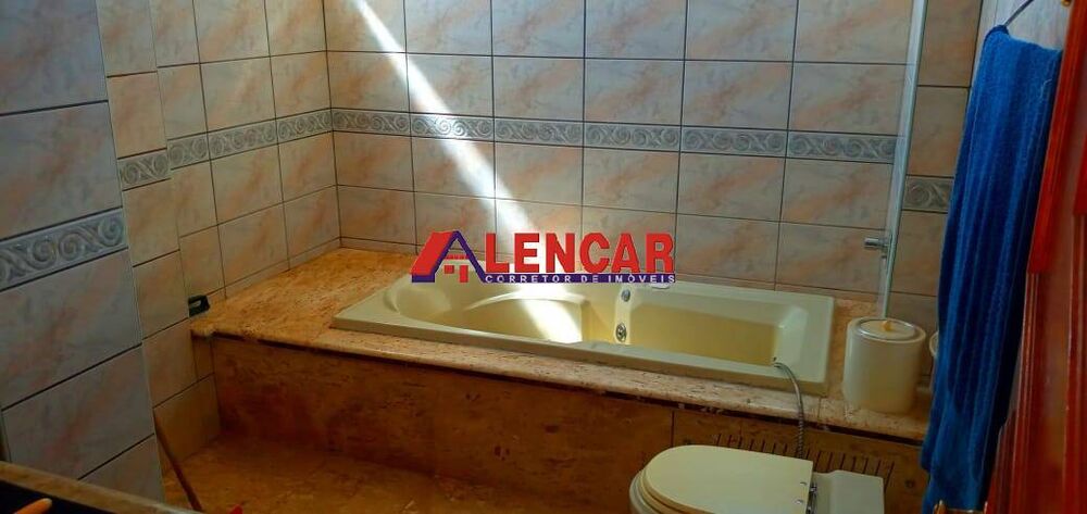Apartamento à venda com 3 quartos, 173m² - Foto 3