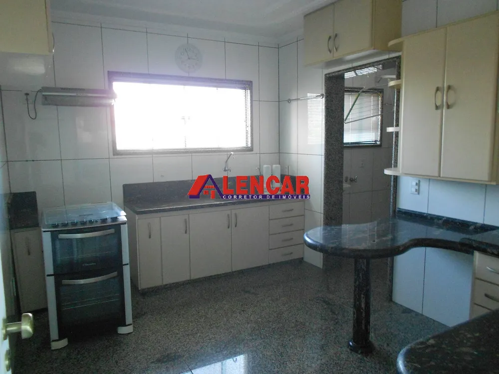 Apartamento, 4 quartos, 140 m² - Foto 1