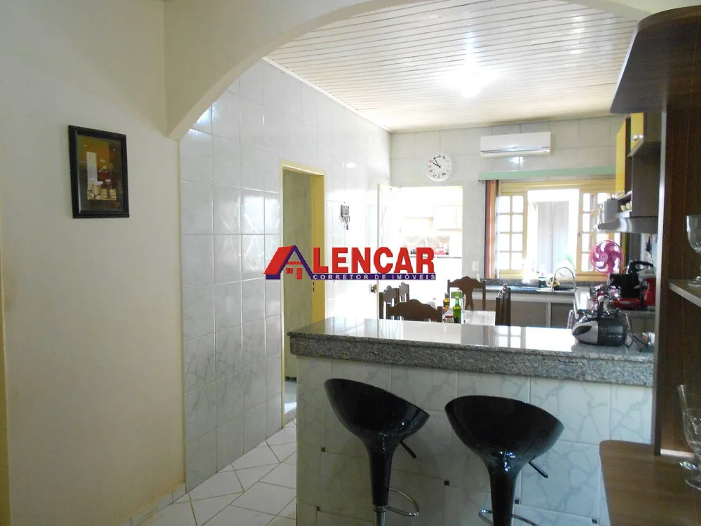 Casa, 4 quartos, 220 m² - Foto 13