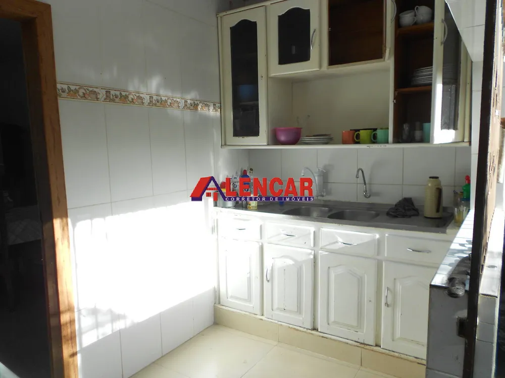 Casa, 3 quartos, 250 m² - Foto 1