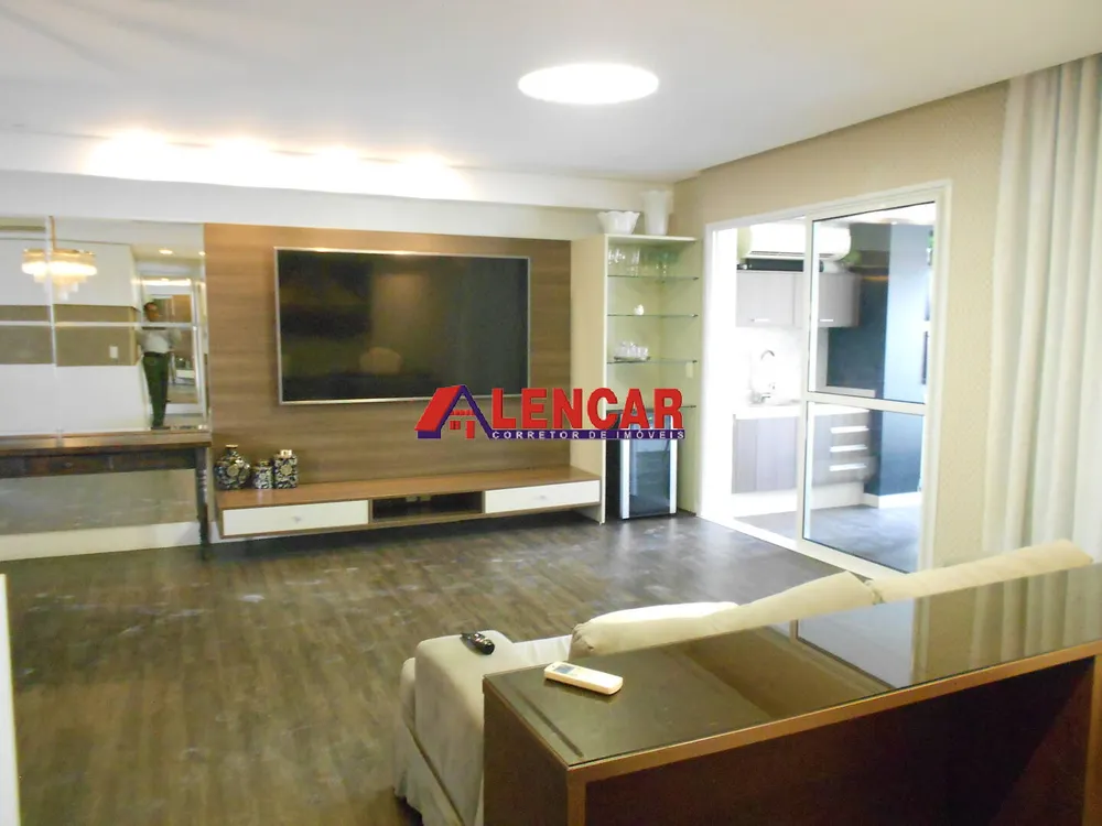 Apartamento, 3 quartos, 146 m² - Foto 2