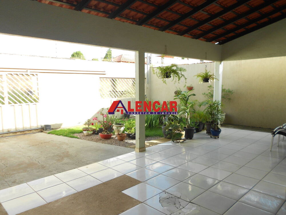 Casa, 2 quartos, 250 m² - Foto 1