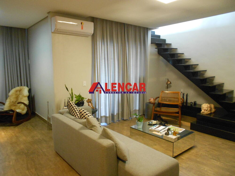 Apartamento, 4 quartos, 220 m² - Foto 1
