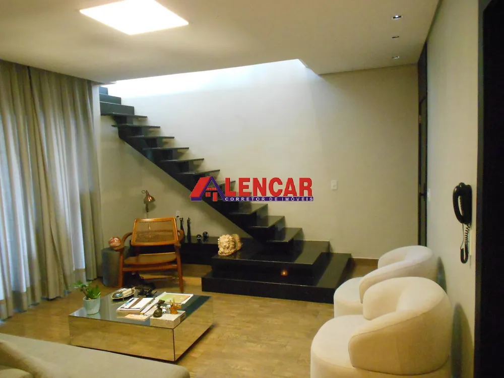 Apartamento, 4 quartos, 220 m² - Foto 1