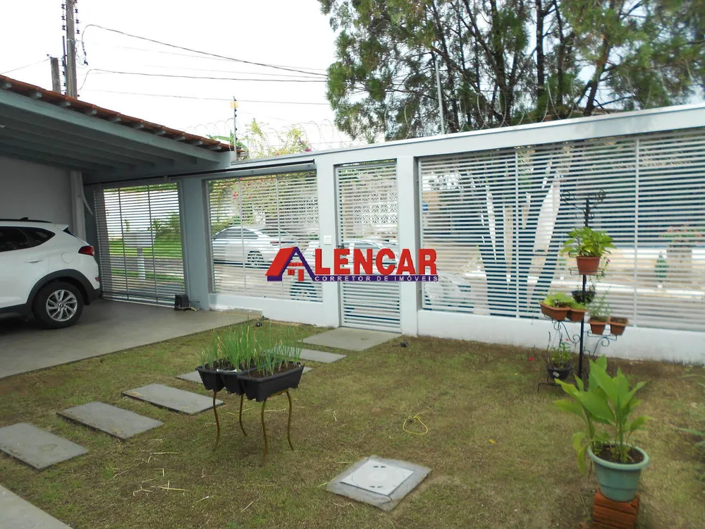 Casa, 3 quartos, 250 m² - Foto 4
