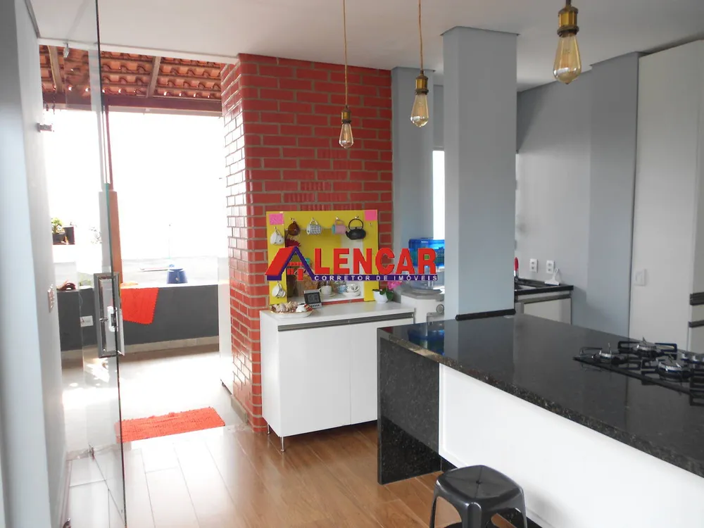 Casa, 3 quartos, 250 m² - Foto 11
