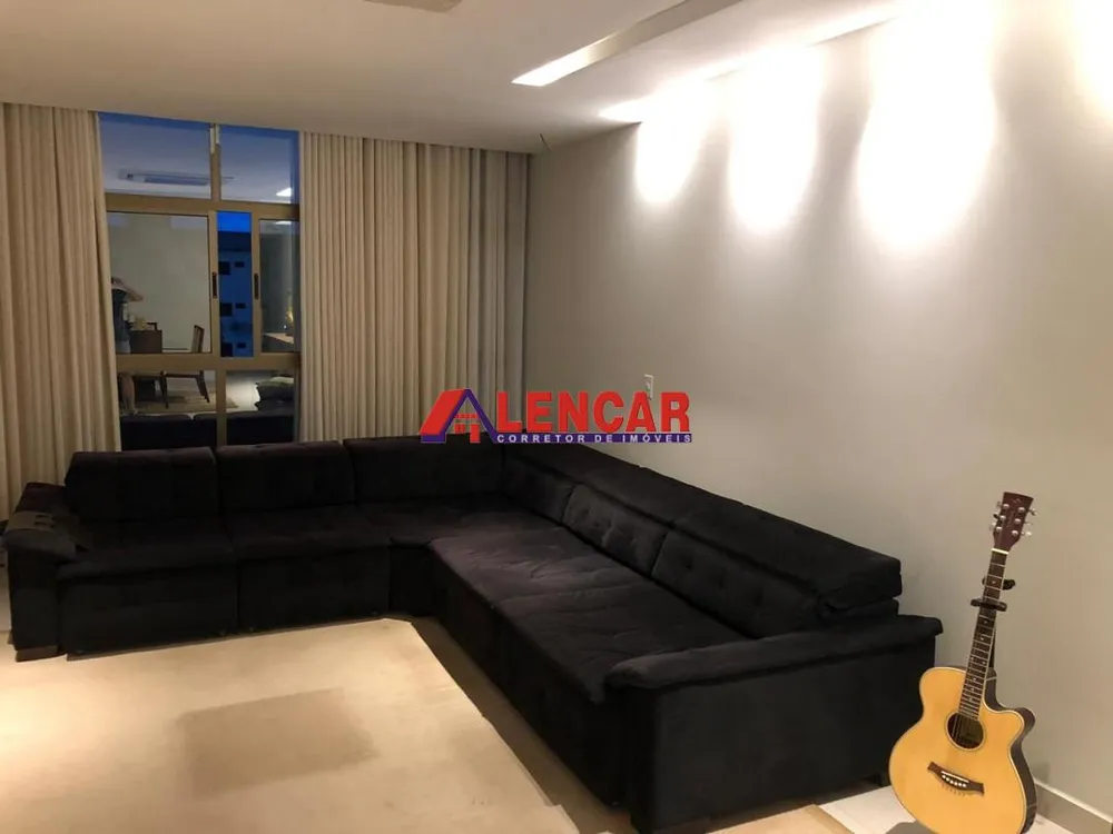 Apartamento, 3 quartos, 206 m² - Foto 2