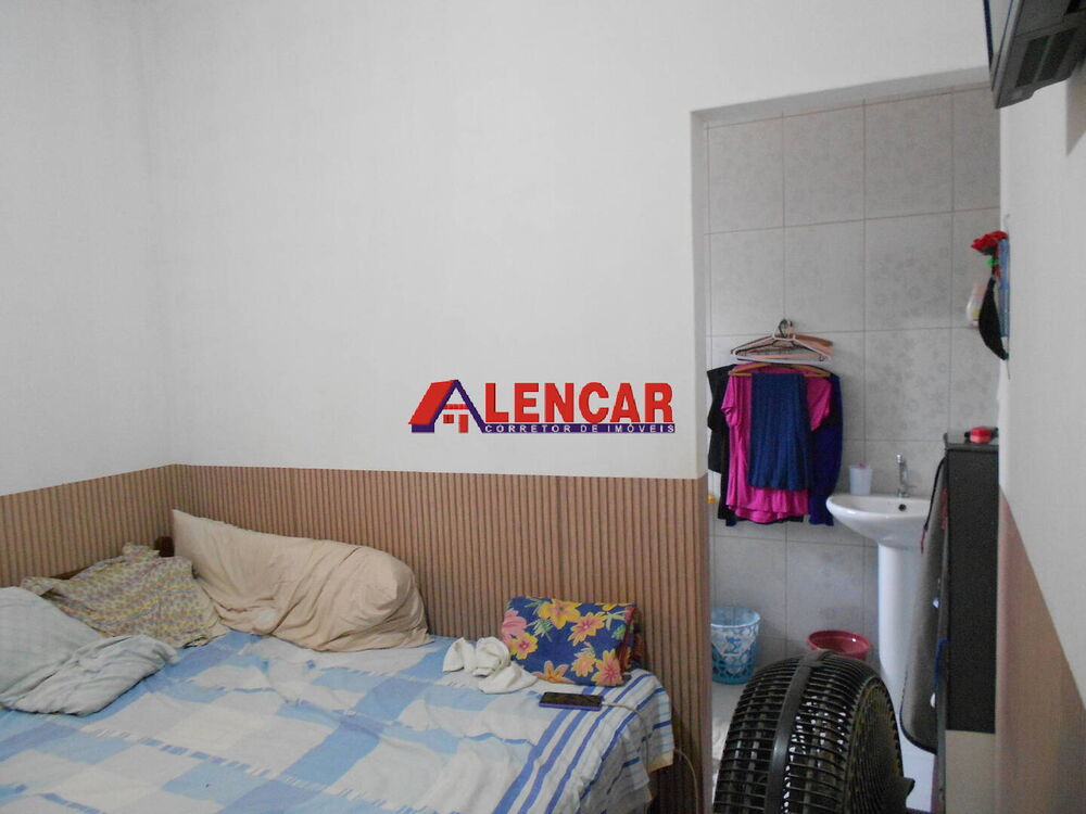 Casa à venda com 3 quartos, 300m² - Foto 3