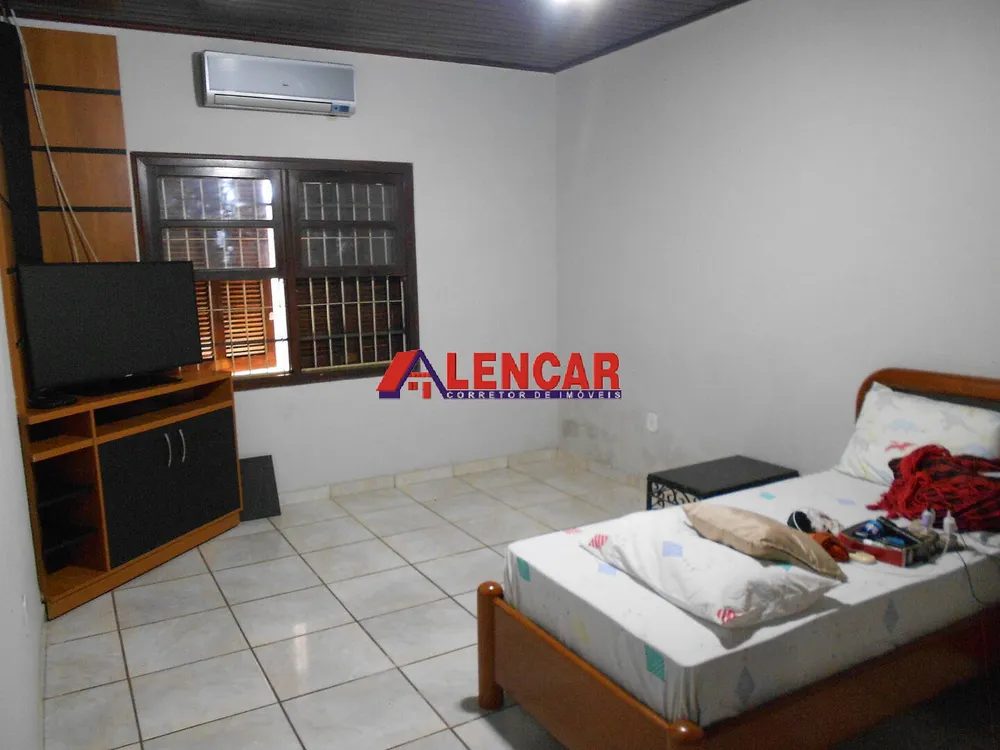Casa, 3 quartos, 525 m² - Foto 3