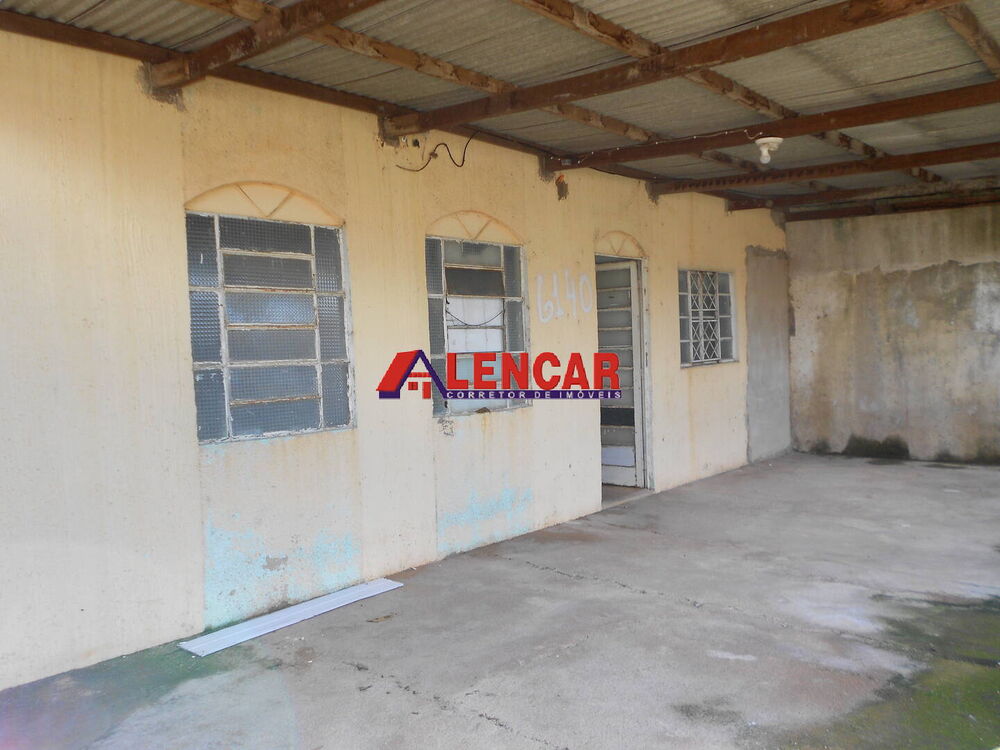 Casa à venda com 3 quartos, 250m² - Foto 3