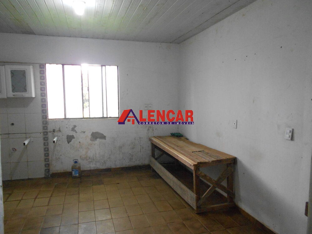 Casa à venda com 3 quartos, 250m² - Foto 7