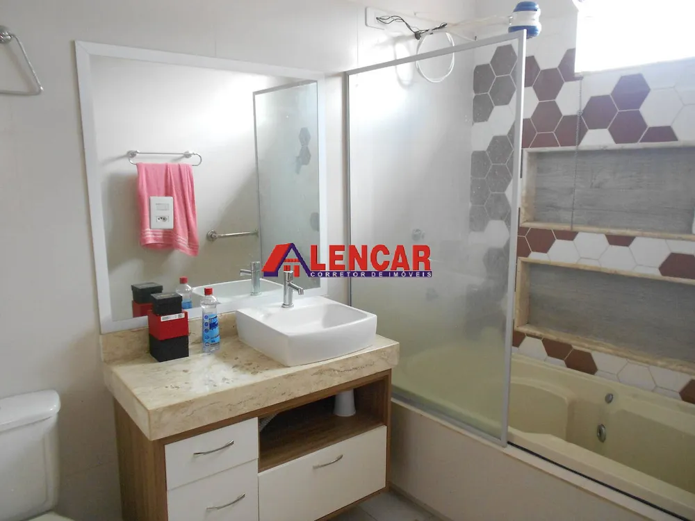 Casa, 5 quartos, 259 m² - Foto 11