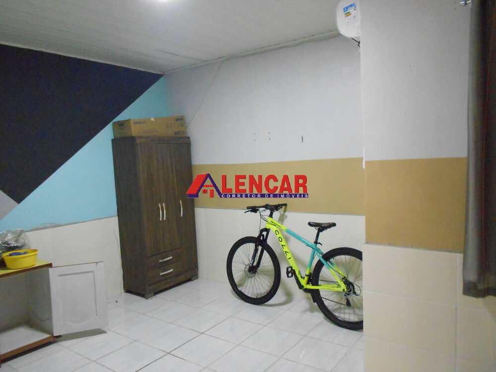 Casa, 5 quartos, 259 m² - Foto 2