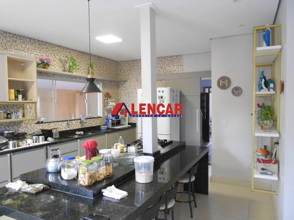 Casa, 5 quartos, 259 m² - Foto 15