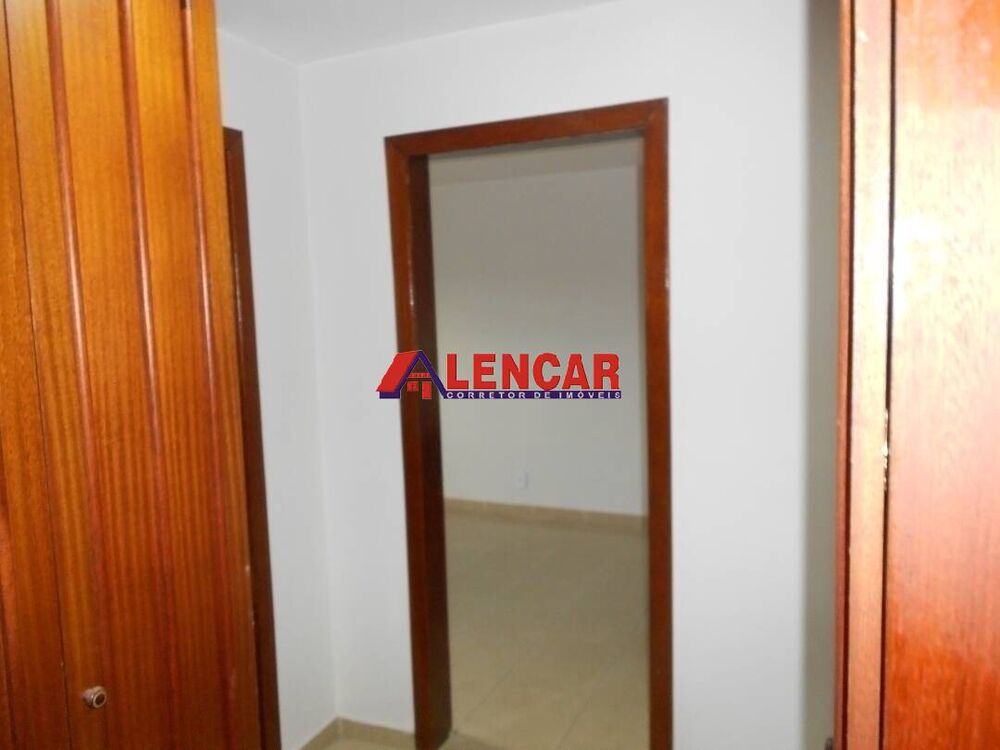 Casa, 10 quartos, 450 m² - Foto 2