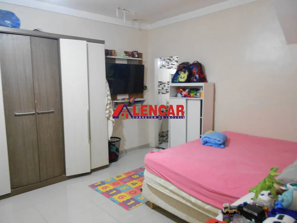 Casa, 3 quartos, 250 m² - Foto 11