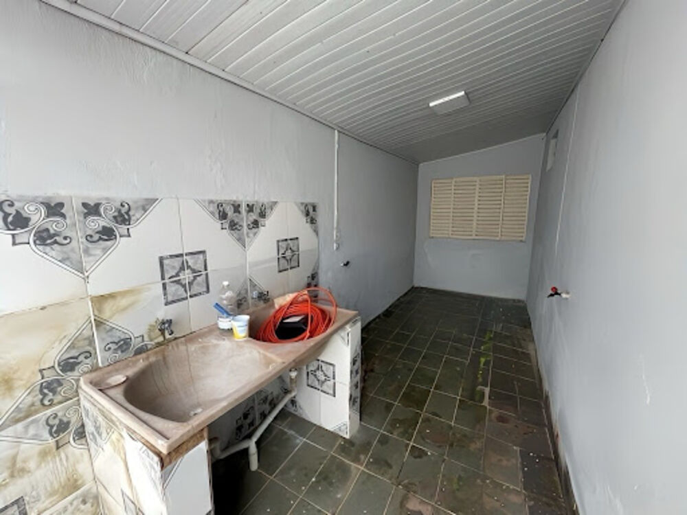 Casa para alugar com 3 quartos, 100m² - Foto 12