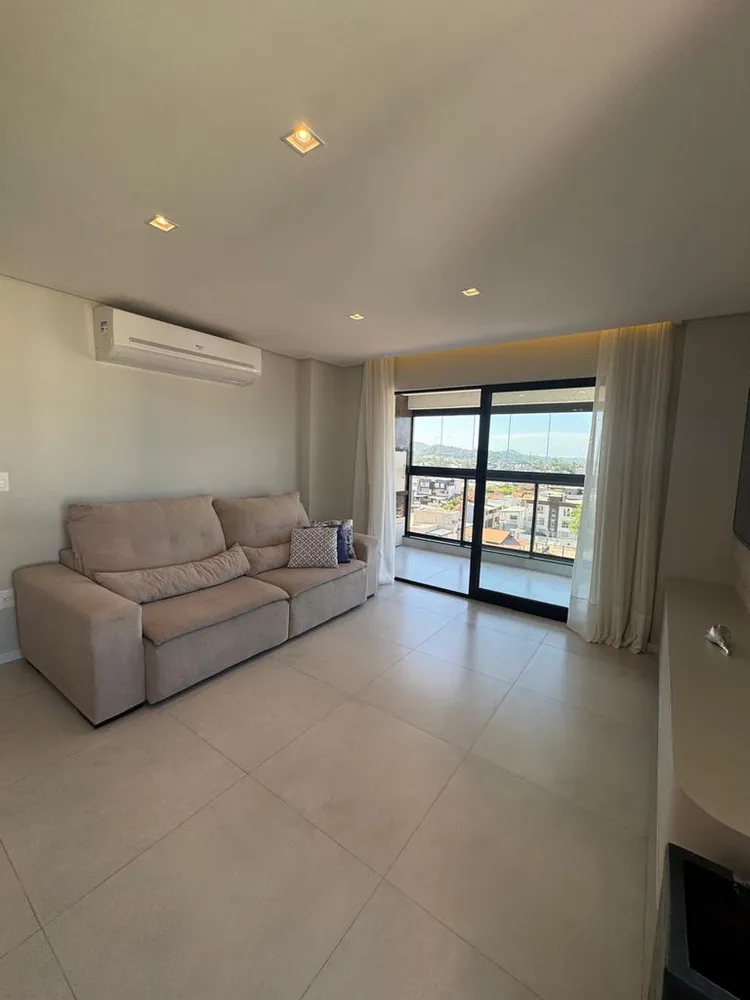Cobertura, 3 quartos, 210 m² - Foto 3