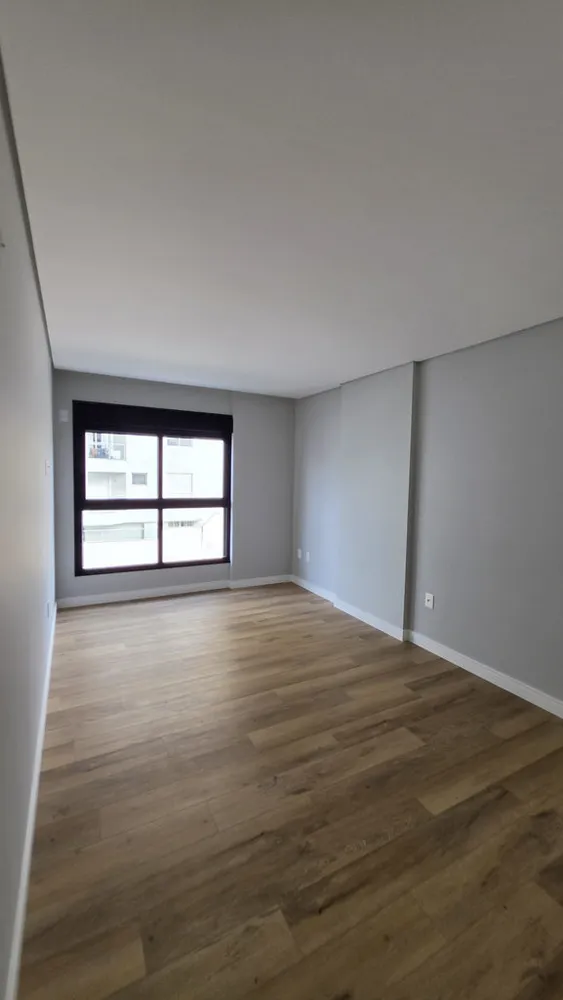 Apartamento, 3 quartos, 140 m² - Foto 2