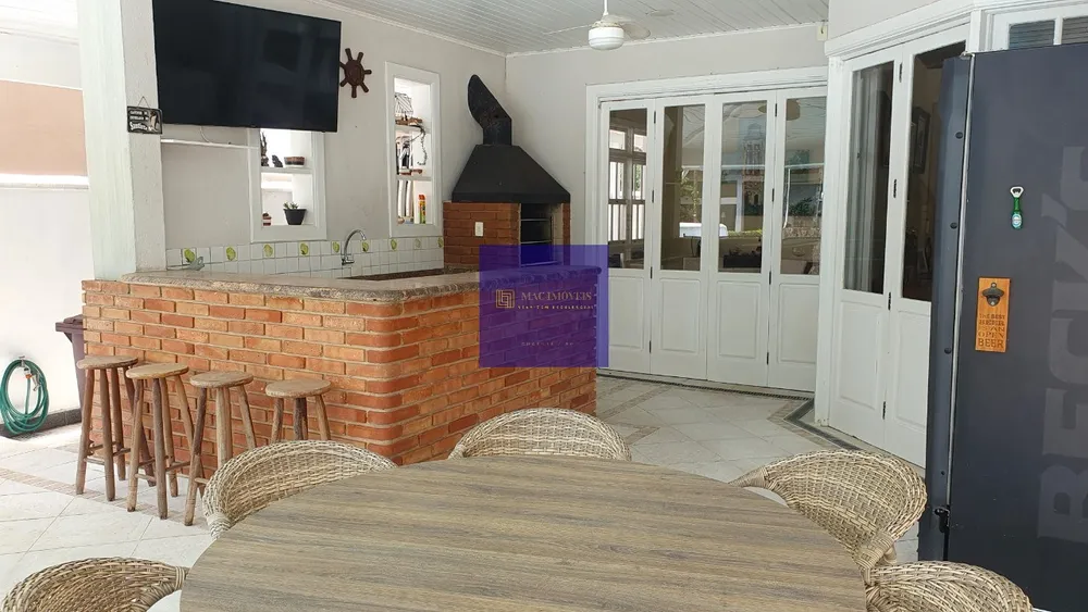 Casa, 4 quartos, 200 m² - Foto 1