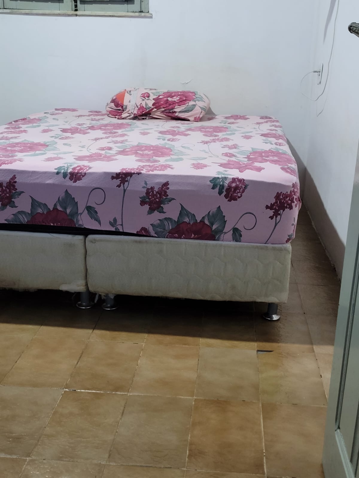 Casa à venda e aluguel com 3 quartos, 260m² - Foto 3