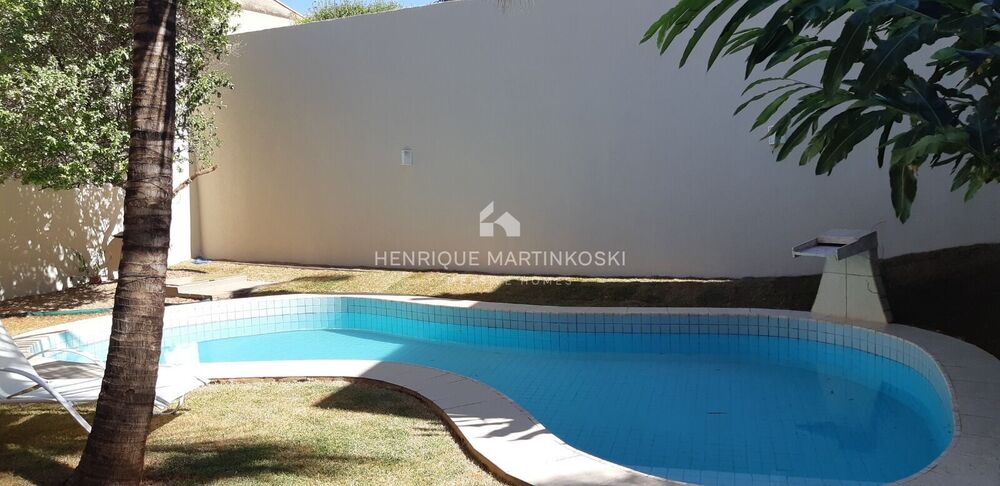 Casa à venda com 3 quartos, 277m² - Foto 7
