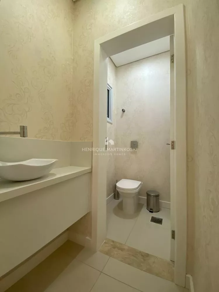 Casa, 3 quartos, 236 m² - Foto 2