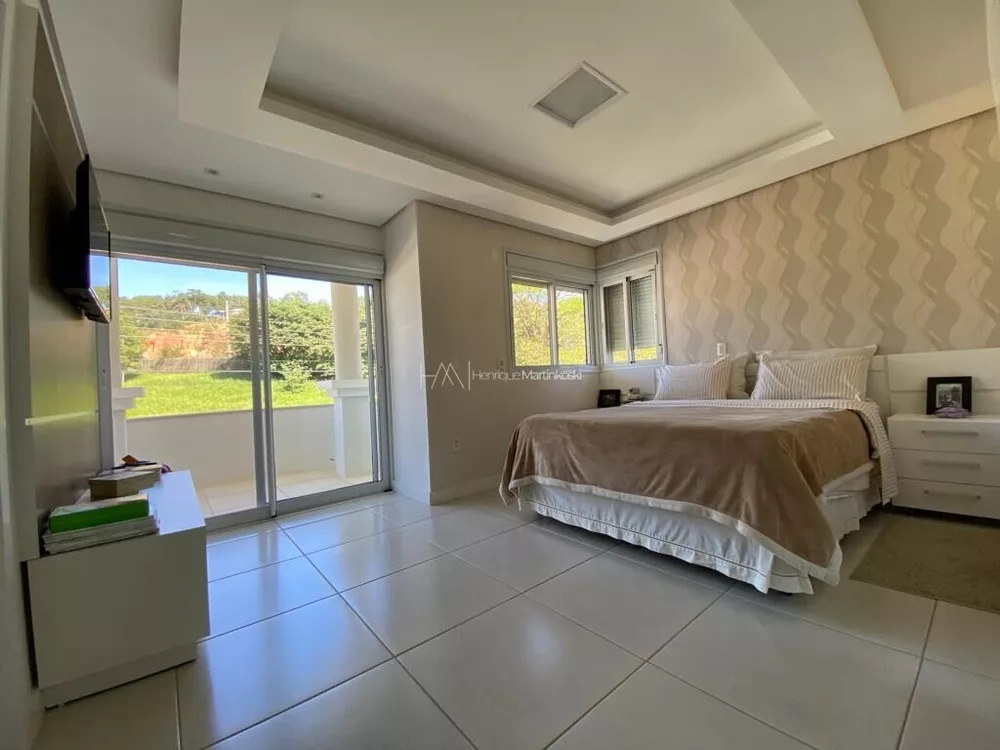 Casa à venda com 3 quartos, 236m² - Foto 6