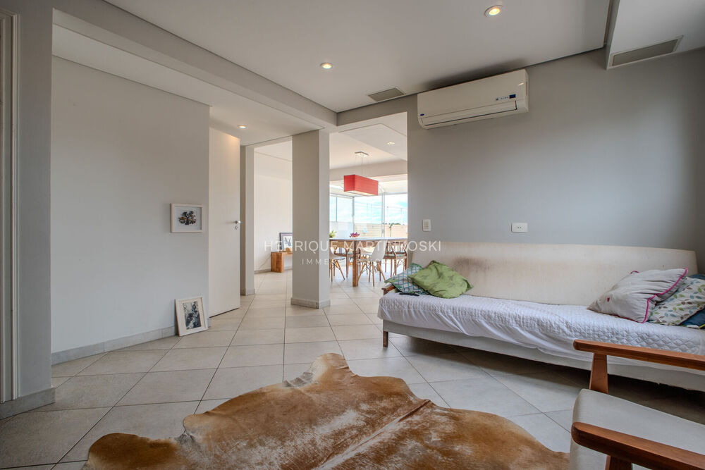 Cobertura à venda com 3 quartos, 204m² - Foto 2